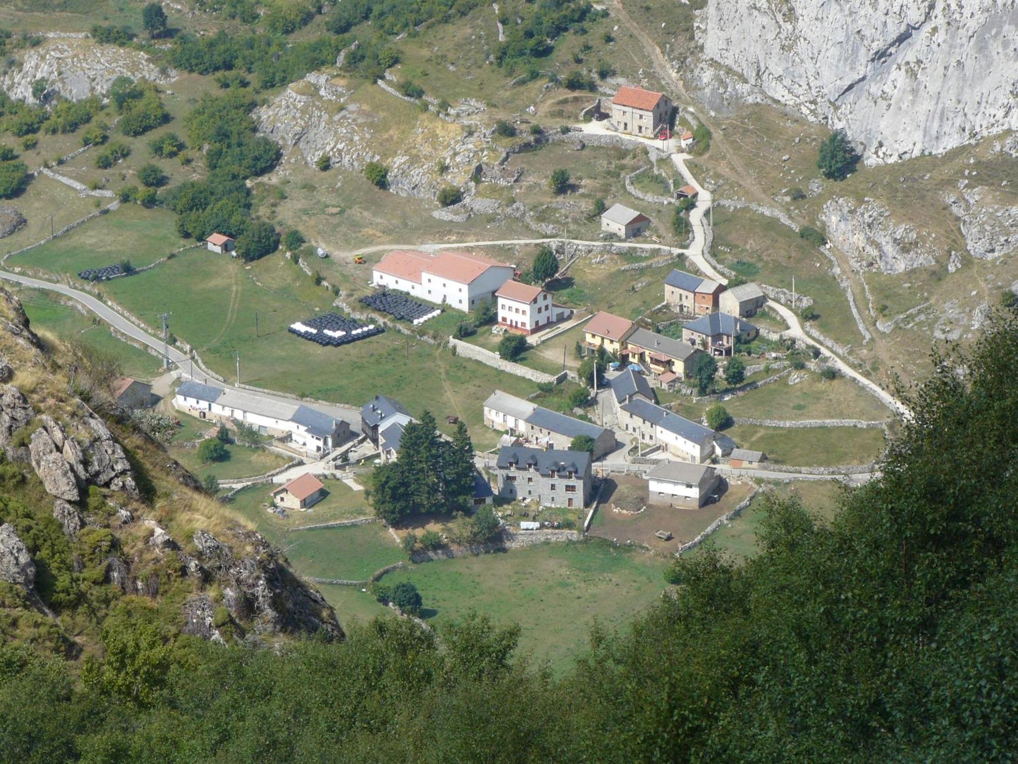 La Corona del Auteiro Valle de Lago Esterno foto